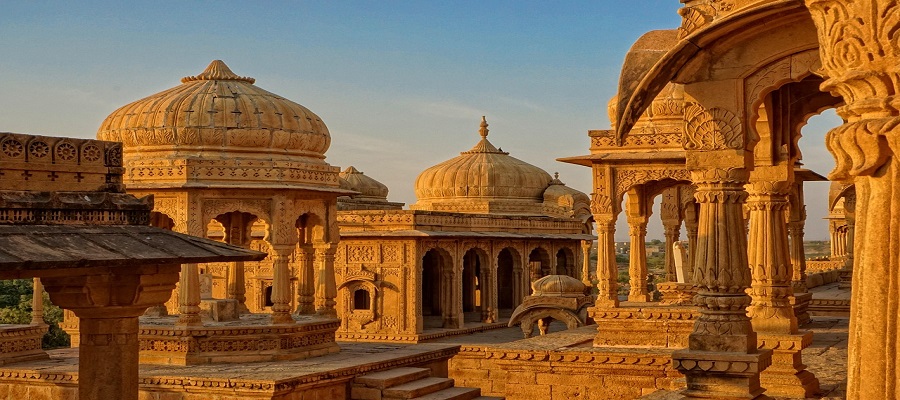 India, tasse troppo alte, operatori in fuga
